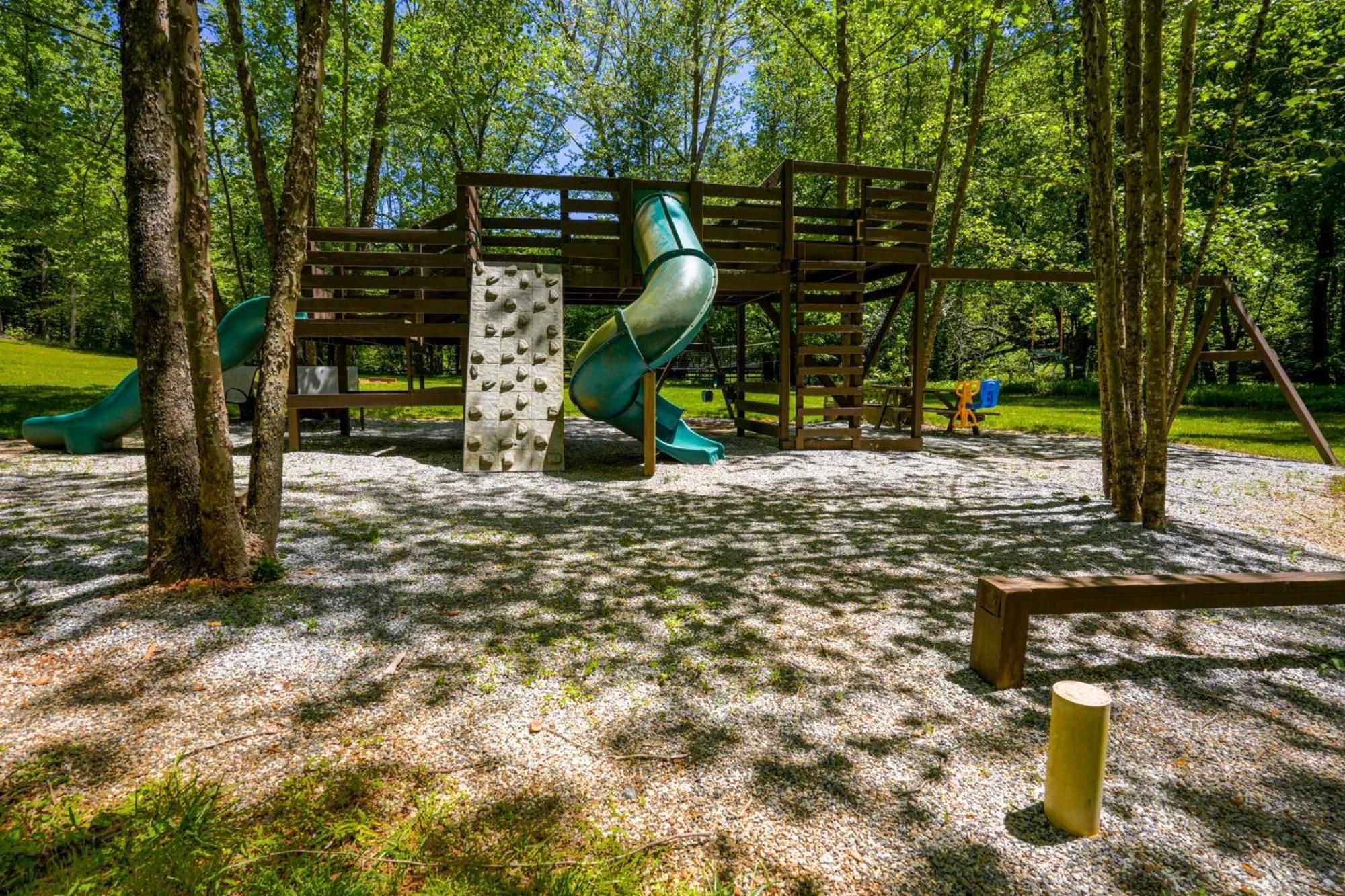 فيلا New Listing! Wine Country Retreat - 2 Bed, Hot Tub داهلونغا المظهر الخارجي الصورة