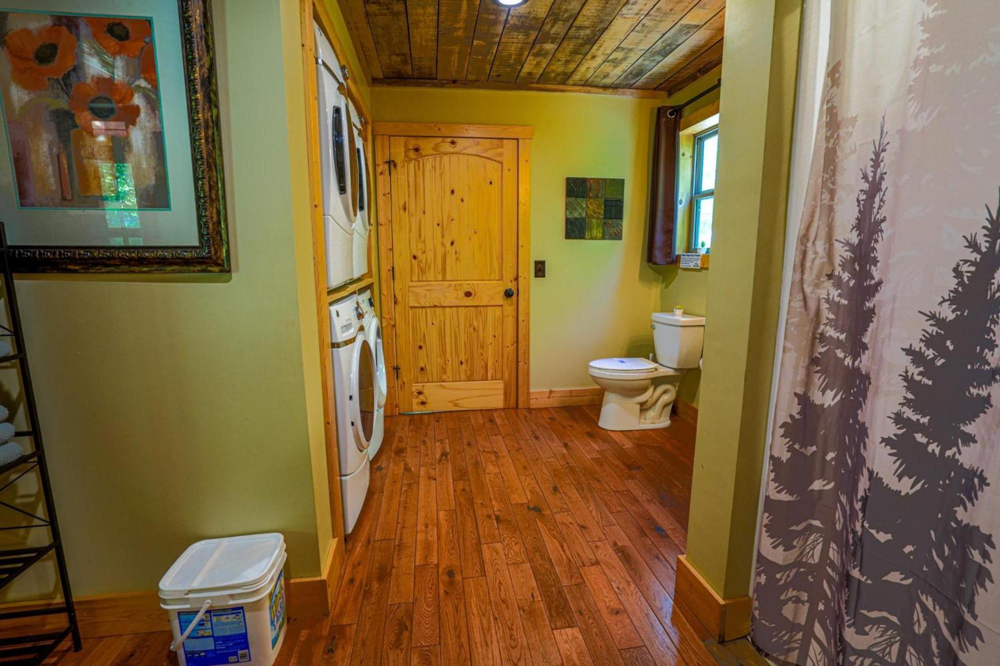 فيلا New Listing! Wine Country Retreat - 2 Bed, Hot Tub داهلونغا المظهر الخارجي الصورة