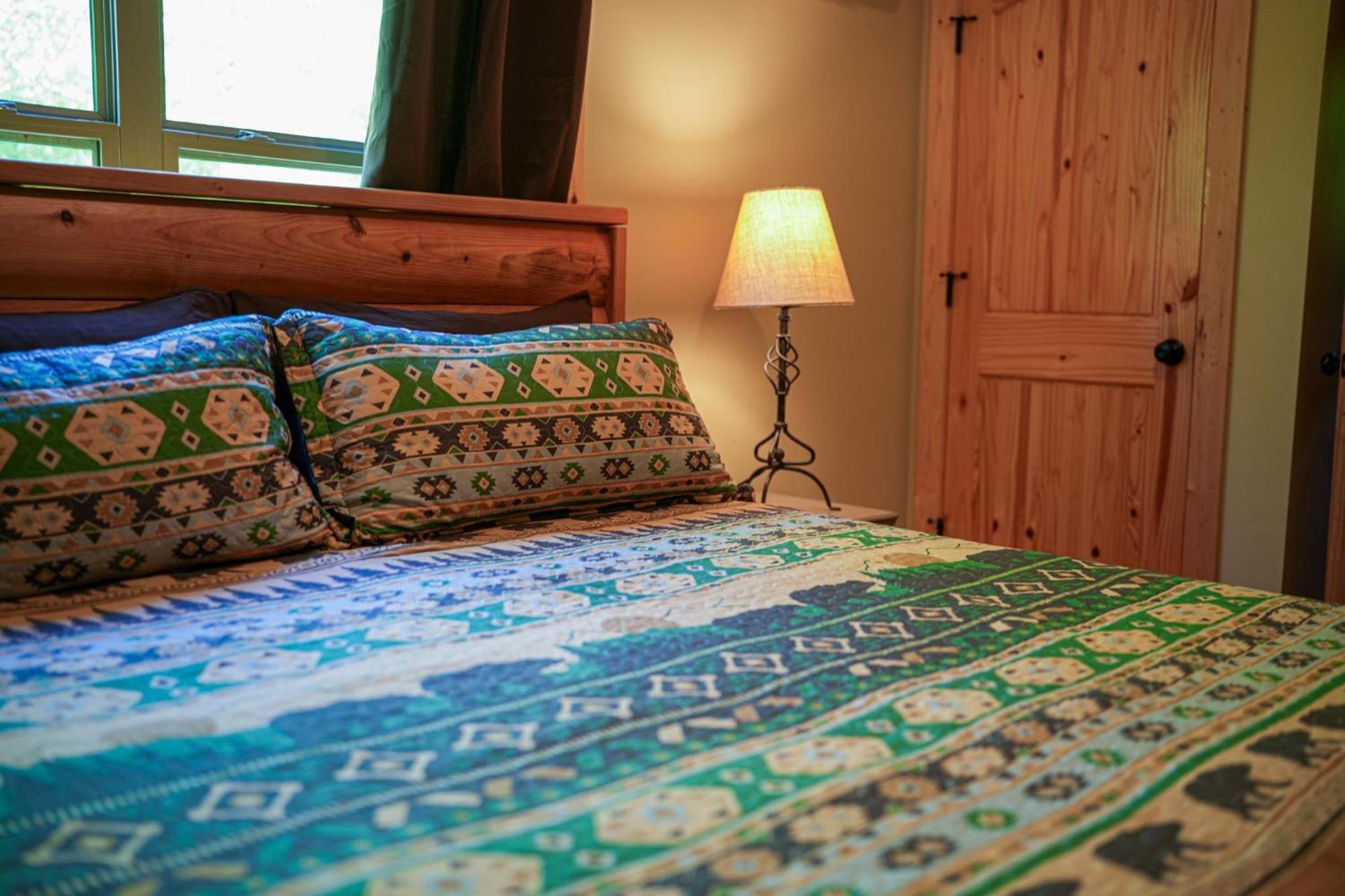 فيلا New Listing! Wine Country Retreat - 2 Bed, Hot Tub داهلونغا المظهر الخارجي الصورة