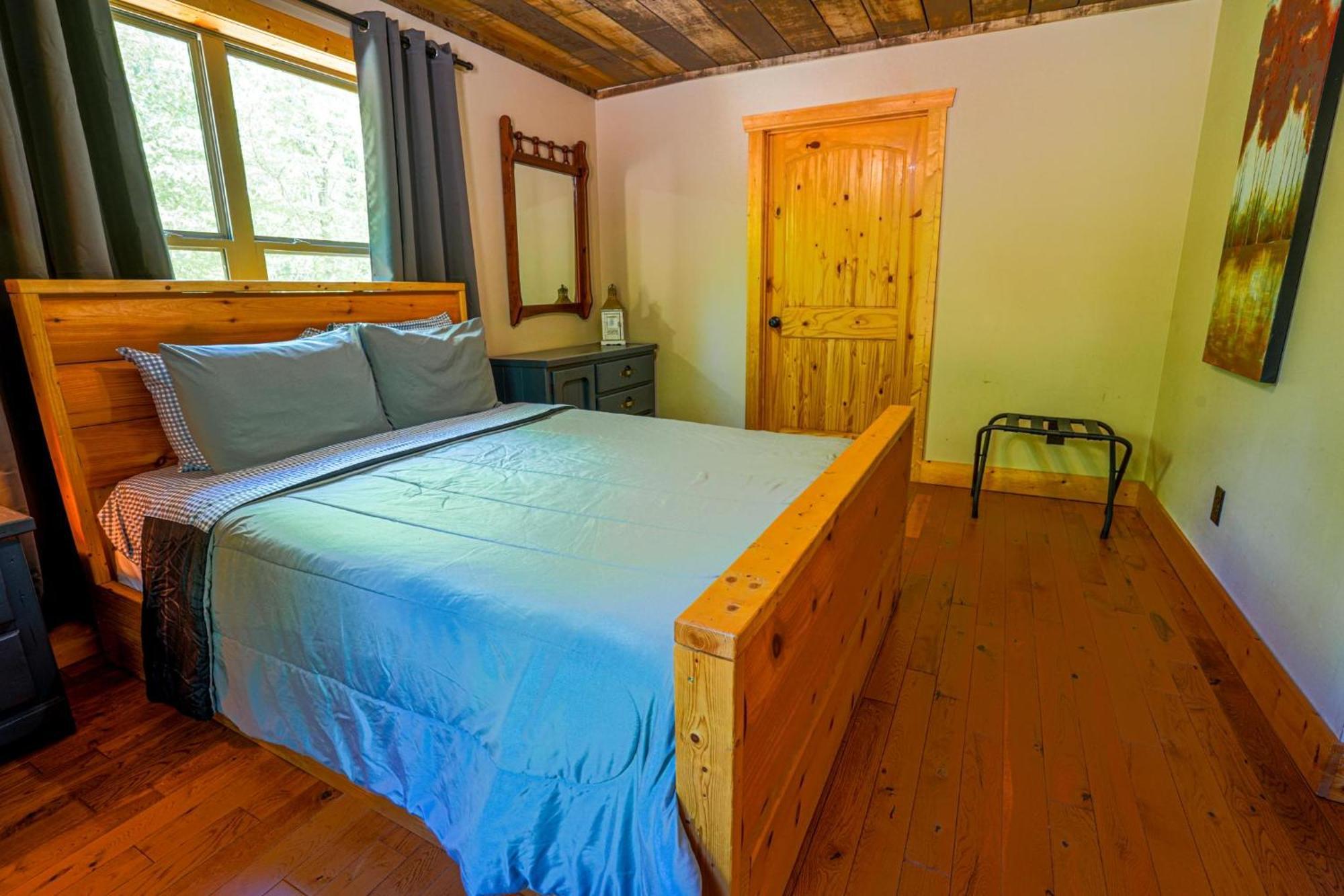 فيلا New Listing! Wine Country Retreat - 2 Bed, Hot Tub داهلونغا المظهر الخارجي الصورة